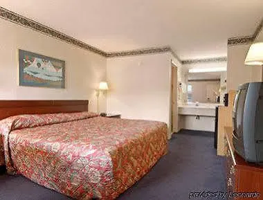Days Inn By Wyndham Charlotte Northlake