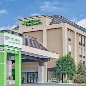 Wyndham Garden Airport Southeast Hotel