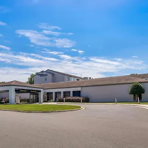 Sonesta Select Research Park Hotel